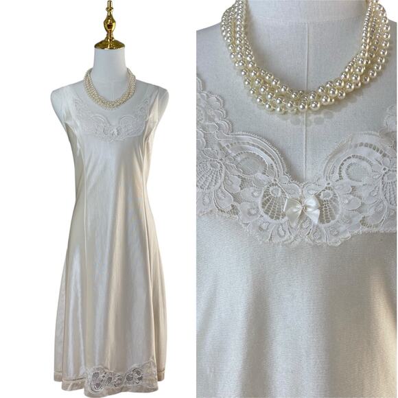 Vintage 70s Creamy White Satin Nylon Lace & Bow Full Slip Dress Women's Size M - Picture 1 of 8
